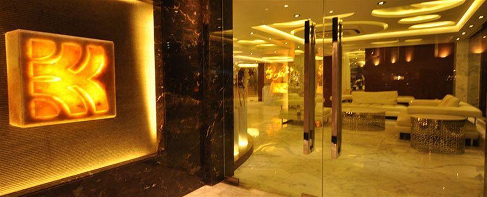 เค็มพ์ตัน โฮเต็ล Hotel โกลกาตา ภายนอก รูปภาพ