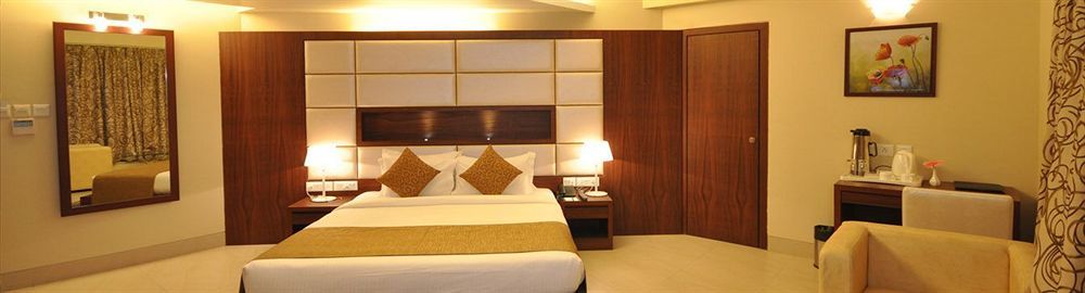 เค็มพ์ตัน โฮเต็ล Hotel โกลกาตา ภายนอก รูปภาพ