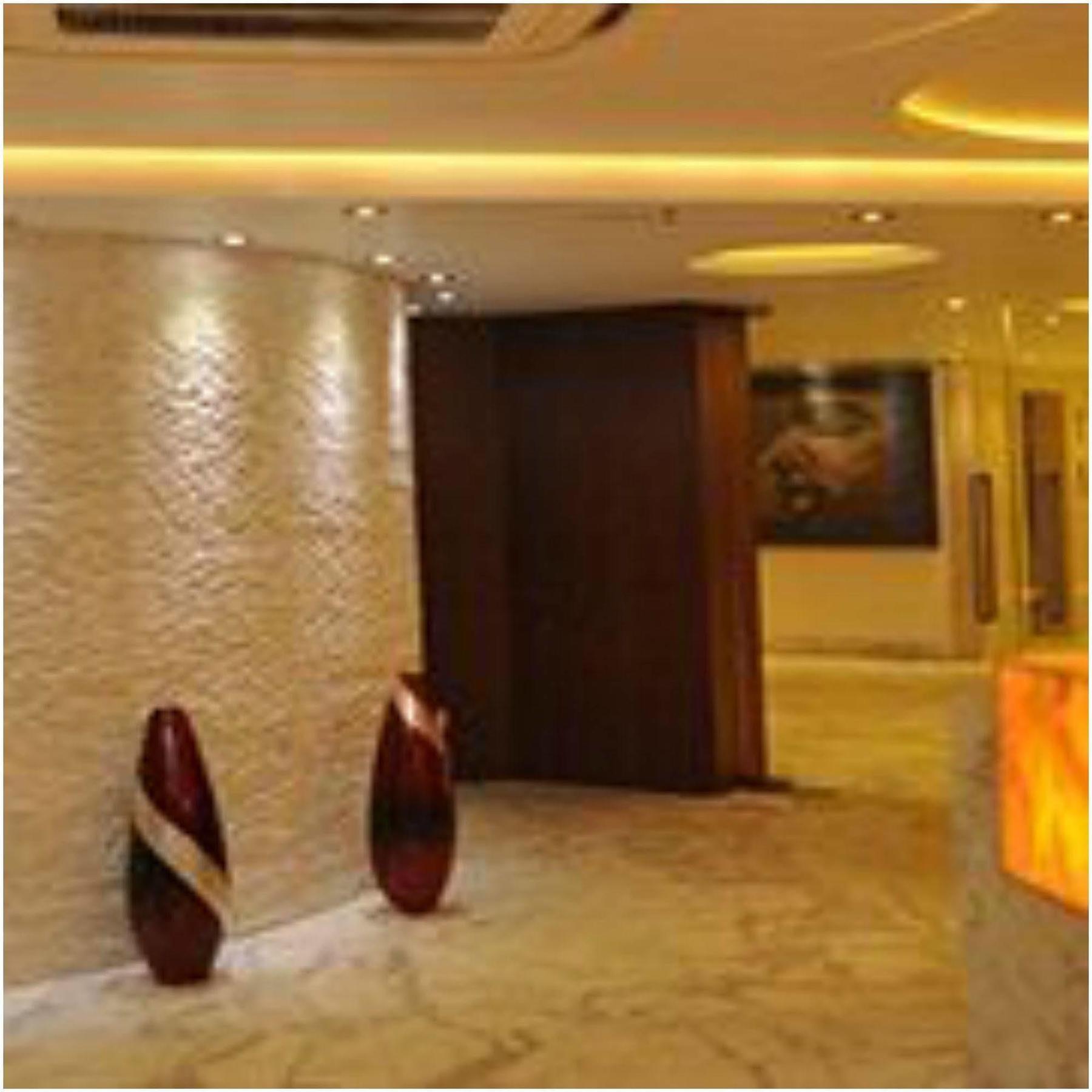 เค็มพ์ตัน โฮเต็ล Hotel โกลกาตา ภายนอก รูปภาพ