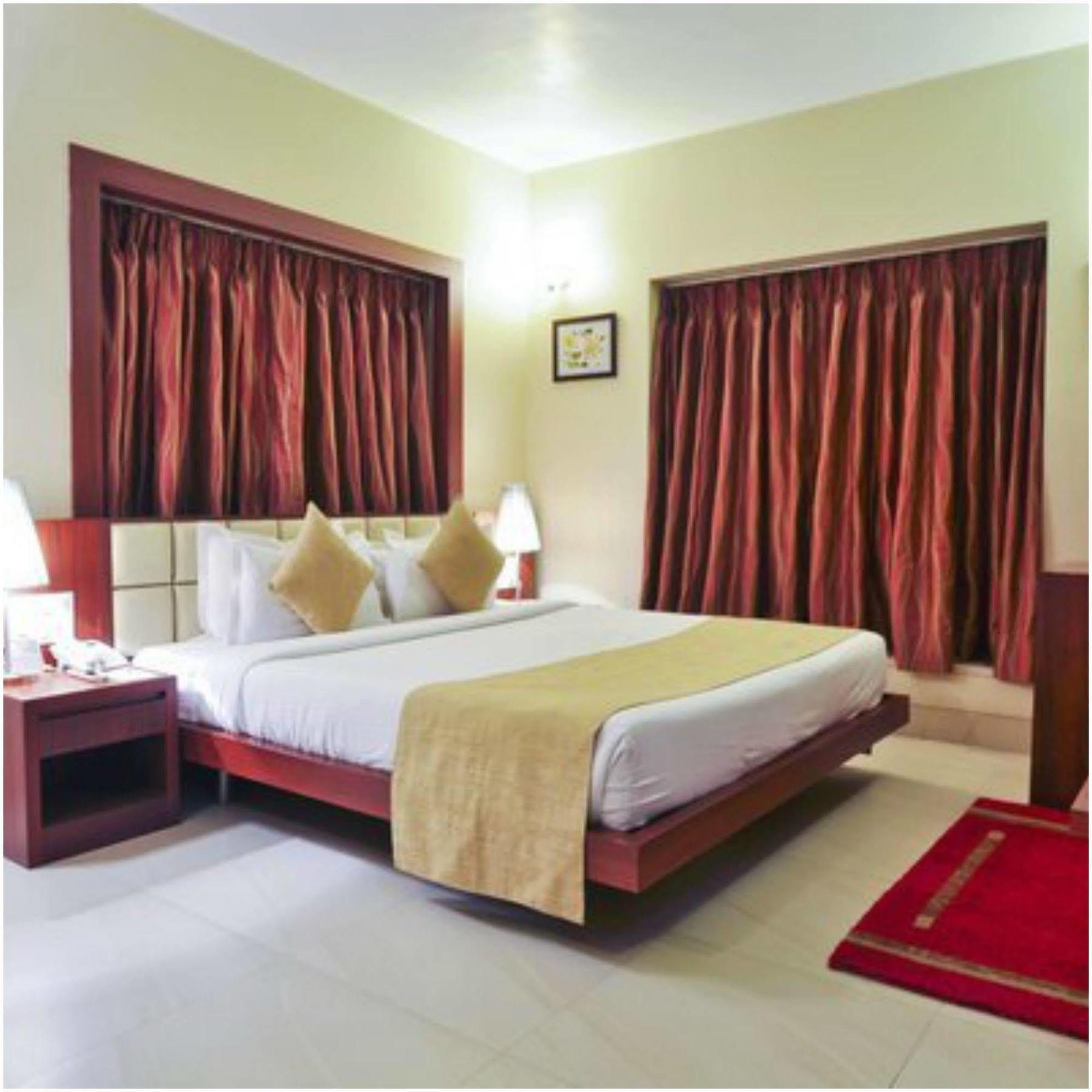 เค็มพ์ตัน โฮเต็ล Hotel โกลกาตา ภายนอก รูปภาพ