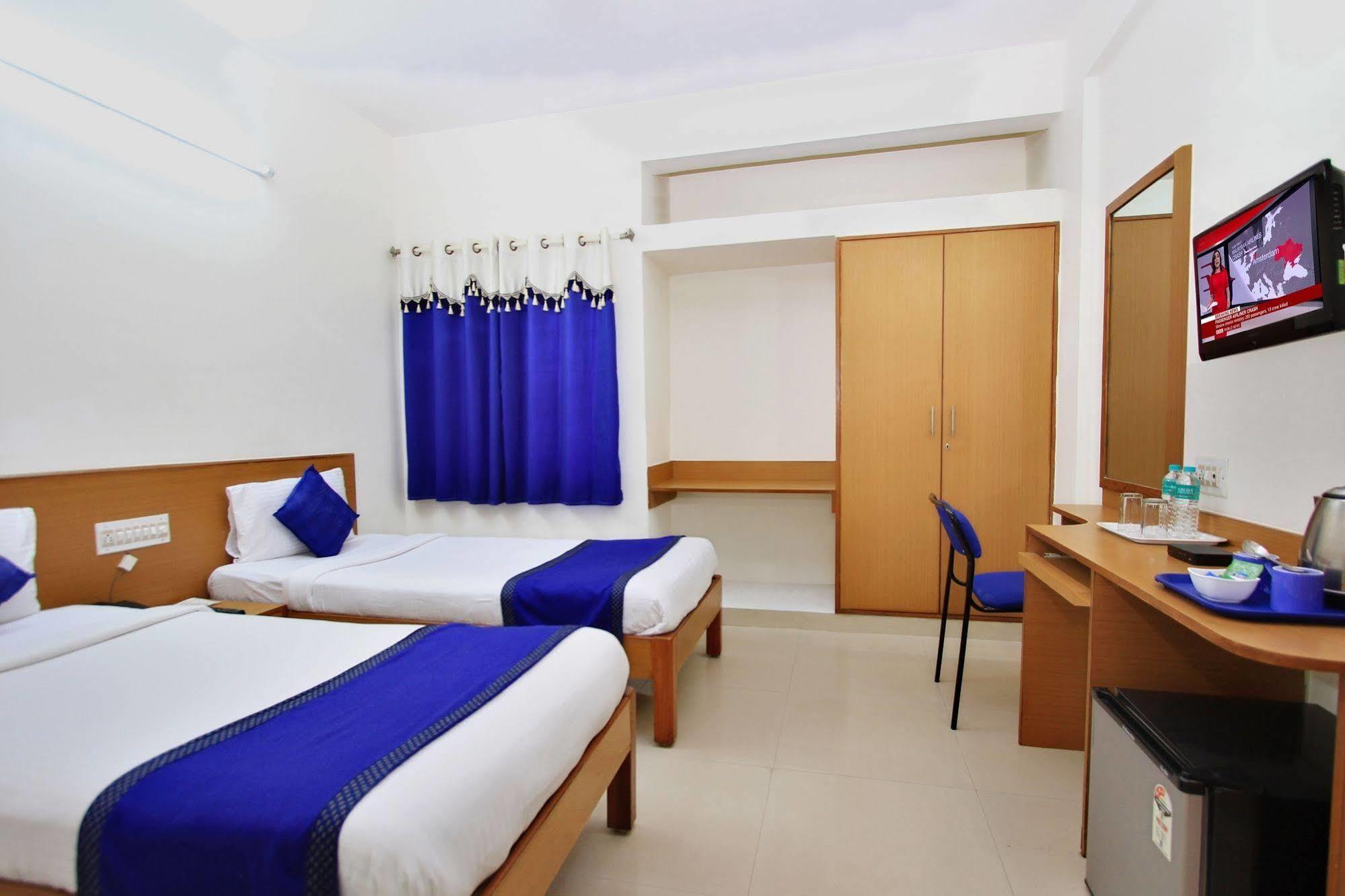 เค็มพ์ตัน โฮเต็ล Hotel โกลกาตา ภายนอก รูปภาพ