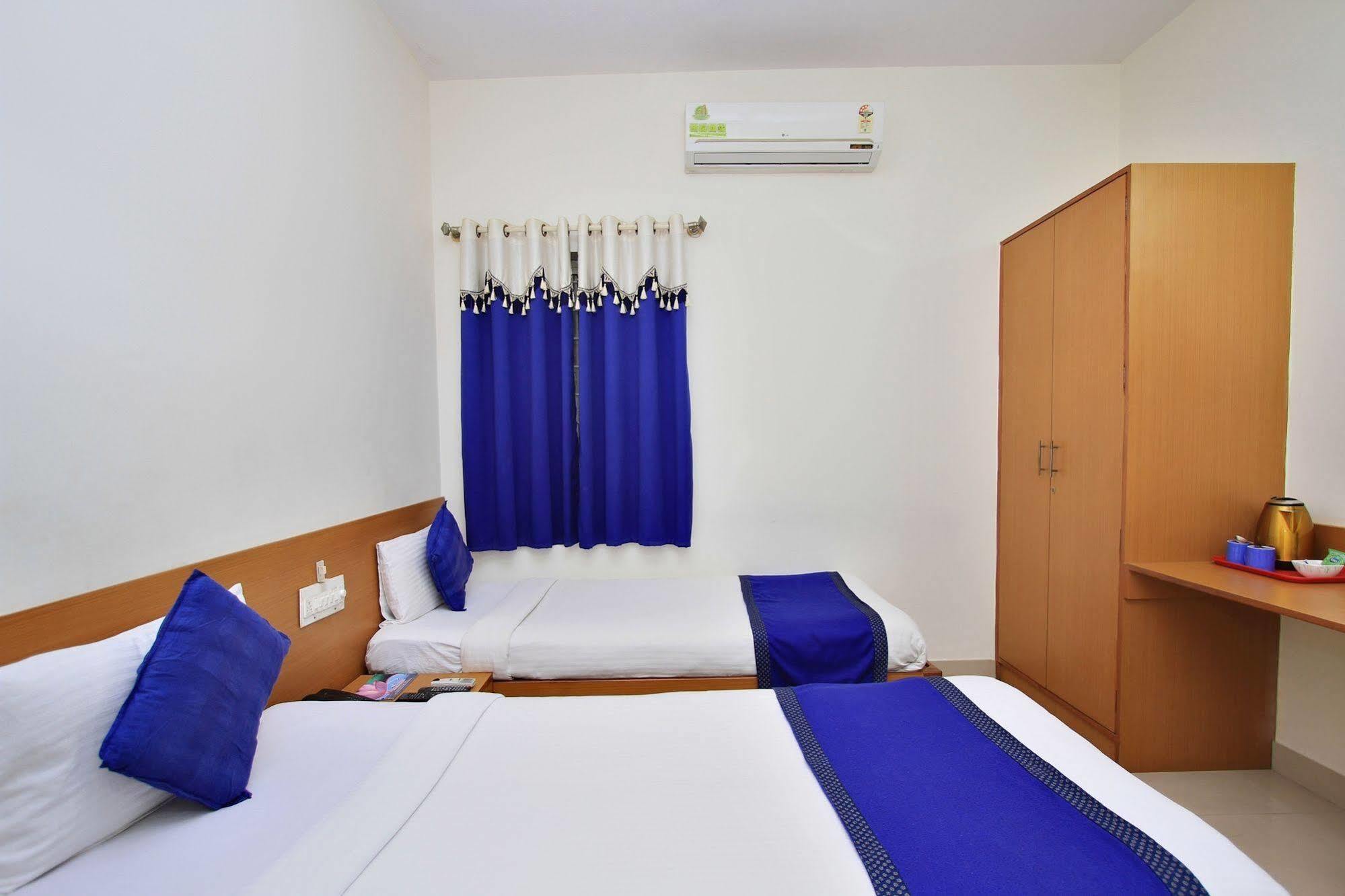 เค็มพ์ตัน โฮเต็ล Hotel โกลกาตา ภายนอก รูปภาพ