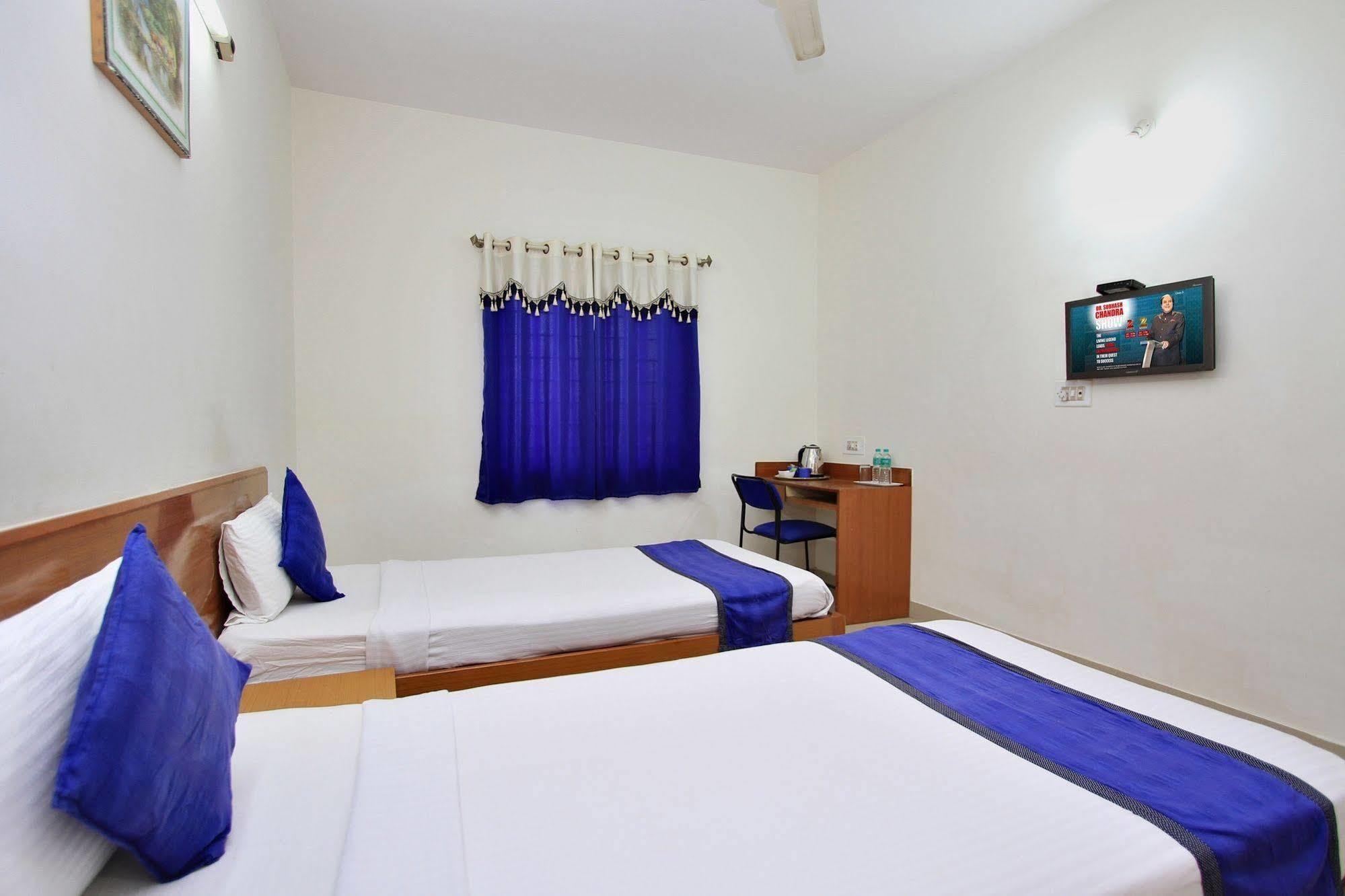 เค็มพ์ตัน โฮเต็ล Hotel โกลกาตา ภายนอก รูปภาพ